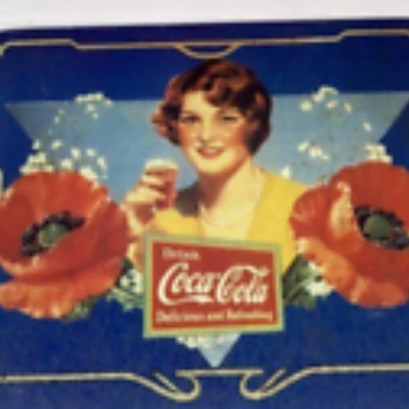 Lot of Assorted Drink Coca-Cola in Bottle Metal Coin bank, Ice chest Tin & Trays - Picture 6 of 7